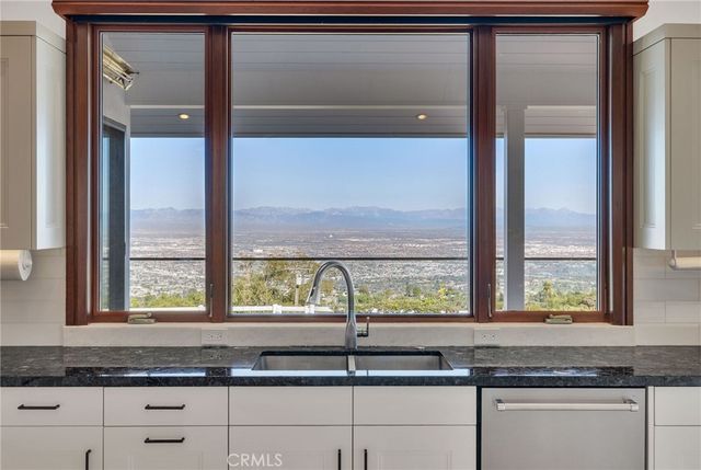 15 Caballeros, Rolling Hills, CA 90274