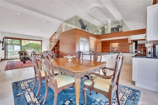 15 Caballeros, Rolling Hills, CA 90274