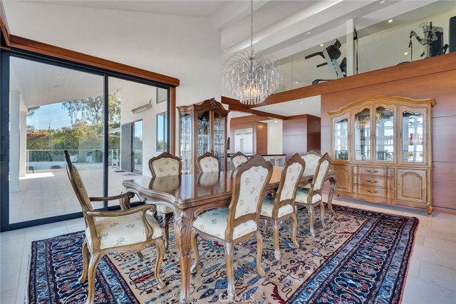 15 Caballeros, Rolling Hills, CA 90274