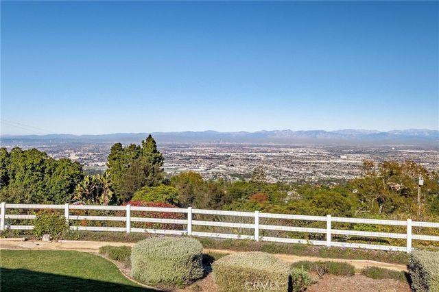 15 Caballeros, Rolling Hills, CA 90274