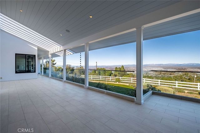 15 Caballeros, Rolling Hills, CA 90274