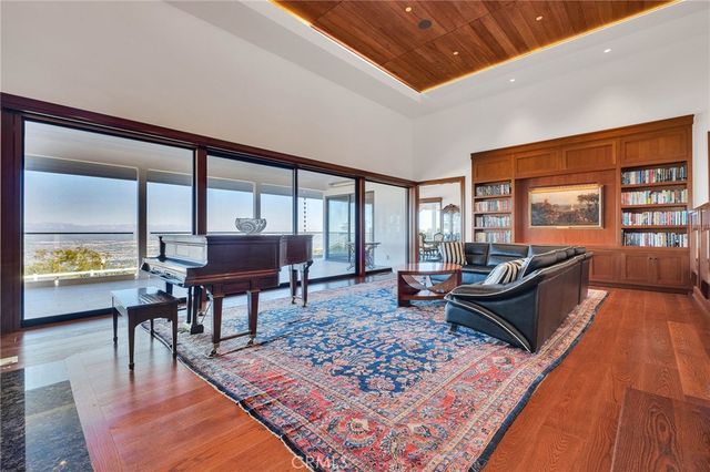 15 Caballeros, Rolling Hills, CA 90274