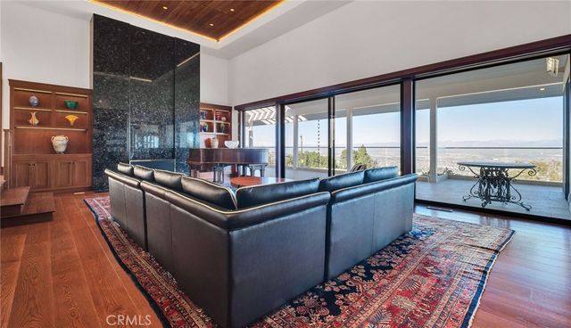 15 Caballeros, Rolling Hills, CA 90274