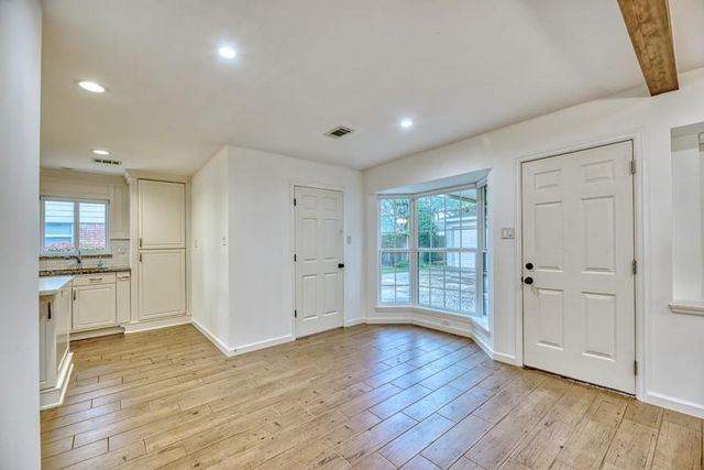 5722 Cheltenham Drive, Houston, TX 77096