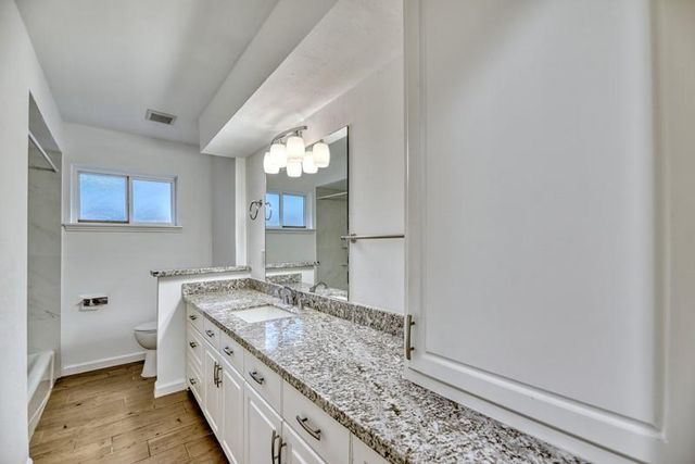 5722 Cheltenham Drive, Houston, TX 77096