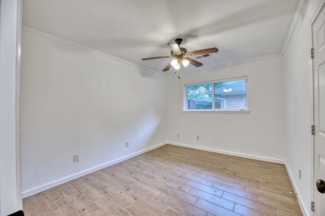5722 Cheltenham Drive, Houston, TX 77096