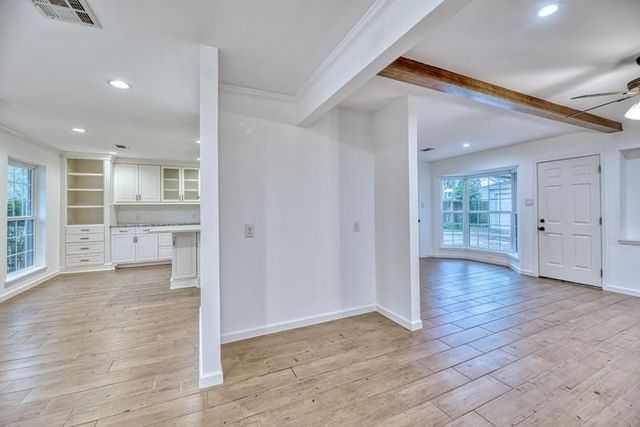 5722 Cheltenham Drive, Houston, TX 77096