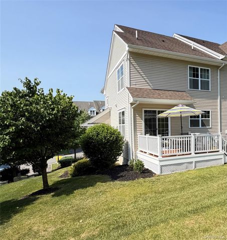 2012 Hawthorn Way, New Windsor, NY 12553