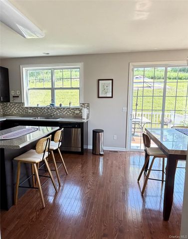 2012 Hawthorn Way, New Windsor, NY 12553