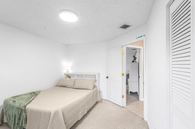 7607 Monclair Court, Lake Worth, FL 33467