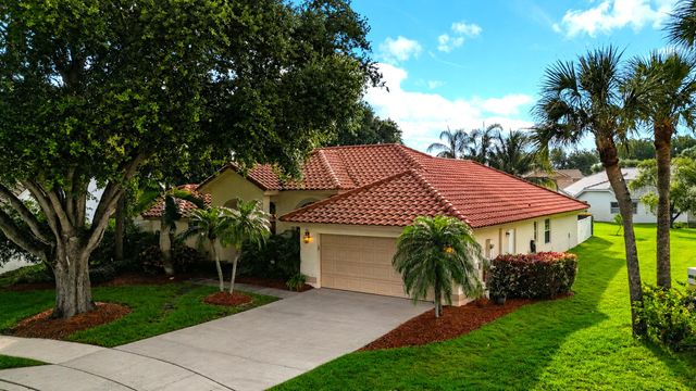 7607 Monclair Court, Lake Worth, FL 33467