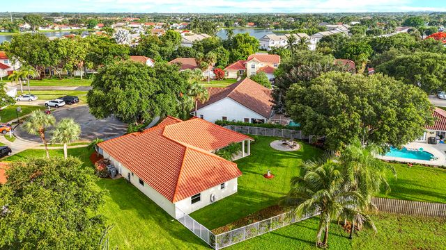 7607 Monclair Court, Lake Worth, FL 33467