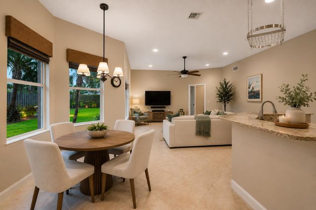7607 Monclair Court, Lake Worth, FL 33467