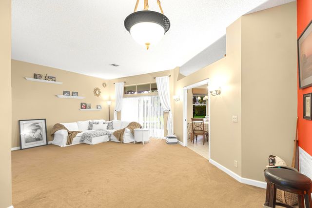 7607 Monclair Court, Lake Worth, FL 33467