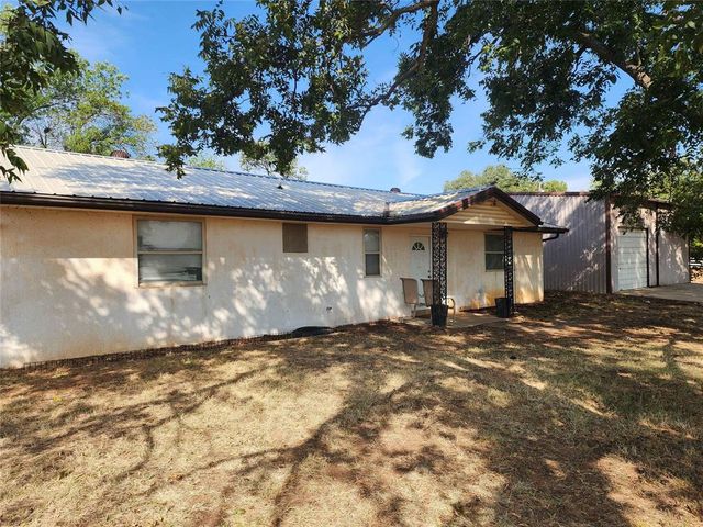 30581 Parkwood Road, Mcloud, OK 74851