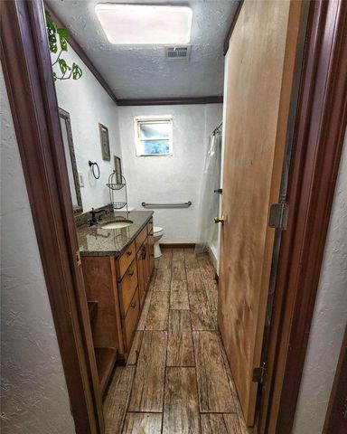 30581 Parkwood Road, Mcloud, OK 74851