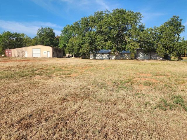 30581 Parkwood Road, Mcloud, OK 74851