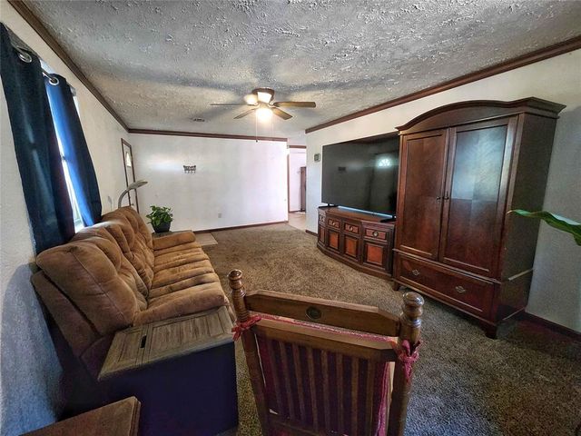 30581 Parkwood Road, Mcloud, OK 74851