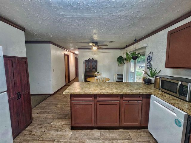 30581 Parkwood Road, Mcloud, OK 74851