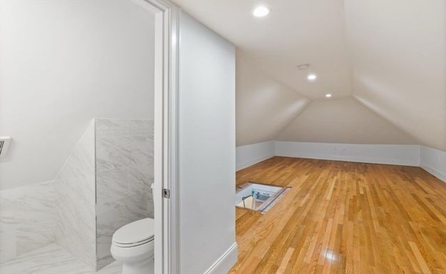 27 Lyon St 3, Boston, MA 02122