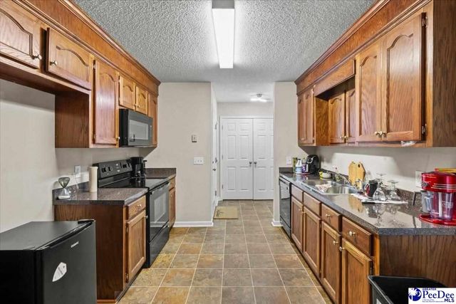 387 Drayton St, Manning, SC 29102