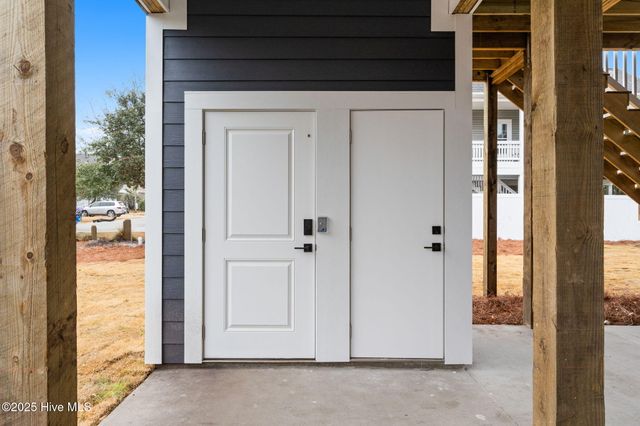 210 NE 34th Street, Oak Island, NC 28465