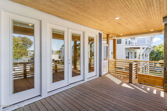 210 NE 34th Street, Oak Island, NC 28465