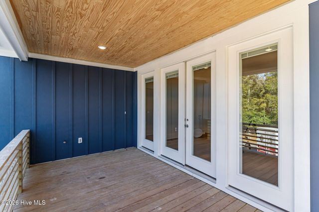 210 NE 34th Street, Oak Island, NC 28465