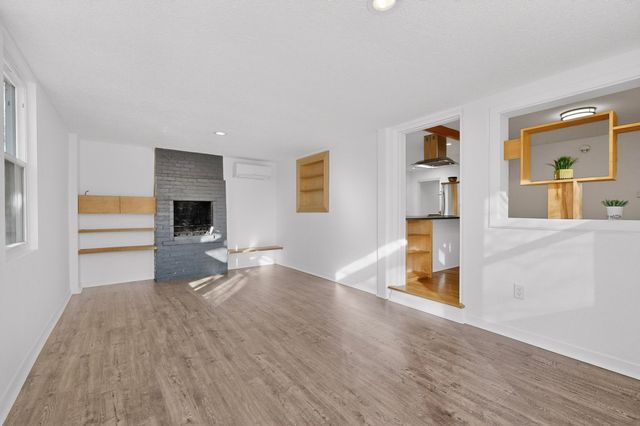 313 Washington Street NE, Albuquerque, NM 87108