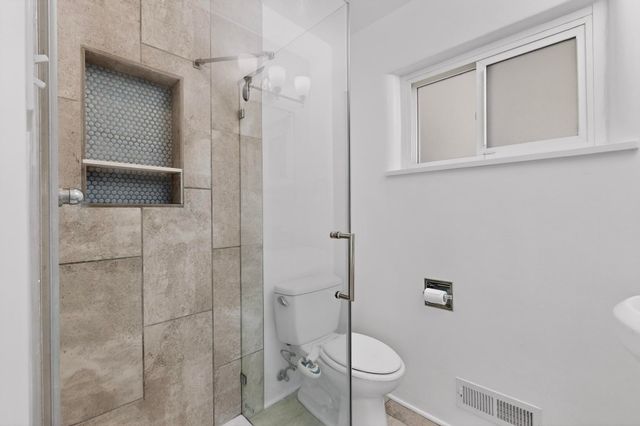 313 Washington Street NE, Albuquerque, NM 87108