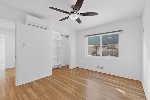 313 Washington Street NE, Albuquerque, NM 87108