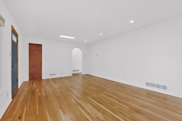 313 Washington Street NE, Albuquerque, NM 87108