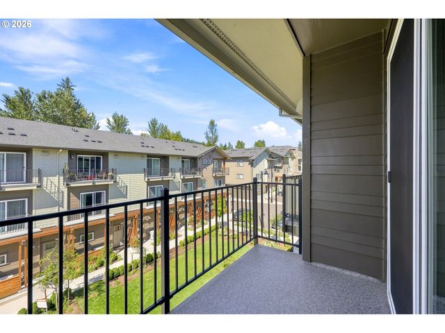 12023 Se HIGH CREEK Rd E, Happy Valley, OR 97086