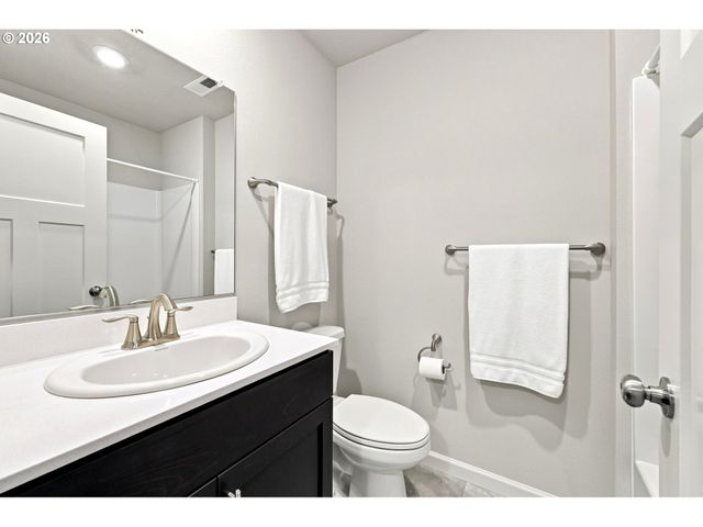 12023 Se HIGH CREEK Rd E, Happy Valley, OR 97086