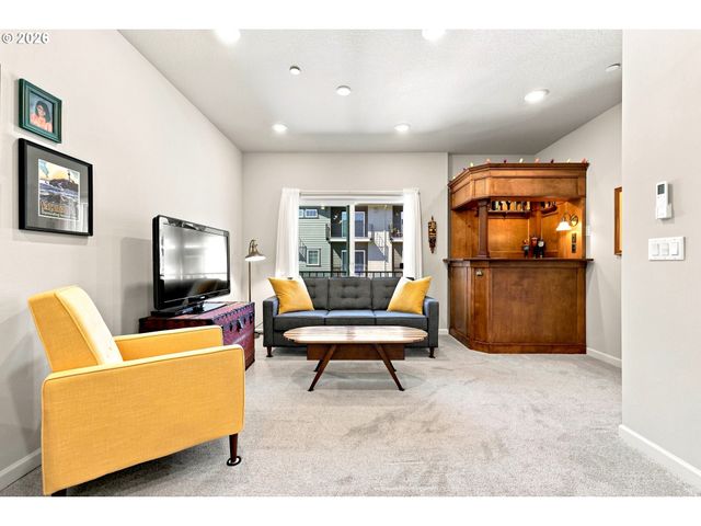 12023 Se HIGH CREEK Rd E, Happy Valley, OR 97086