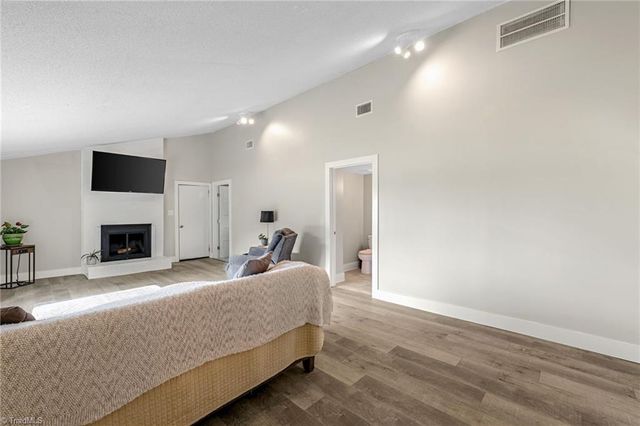 7549 Sunnyvale Drive, High Point, NC 27265