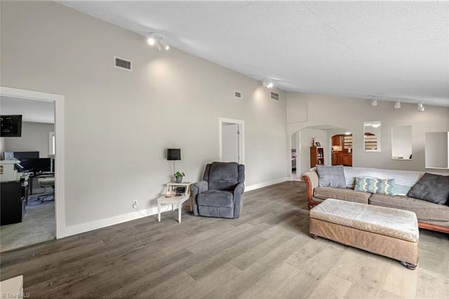 7549 Sunnyvale Drive, High Point, NC 27265