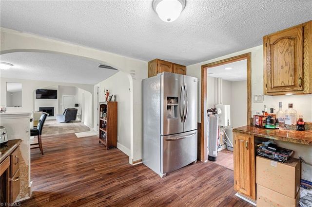 7549 Sunnyvale Drive, High Point, NC 27265
