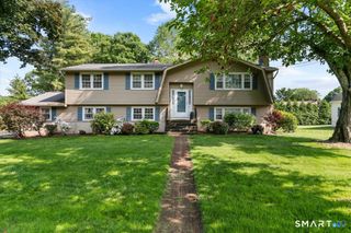 74 Hintz Drive, Wallingford, CT 06492