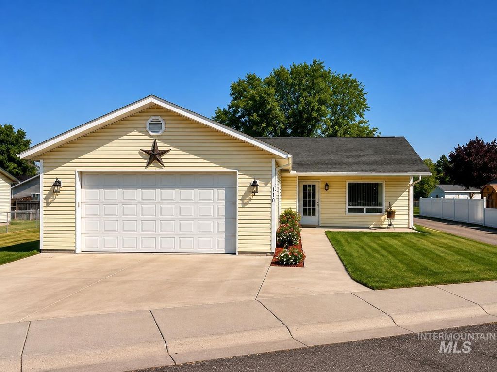 110 Knob St, Wendell, ID 83355 photo 1