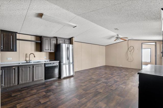 337 SW Front ST, Bartlett, TX 76511