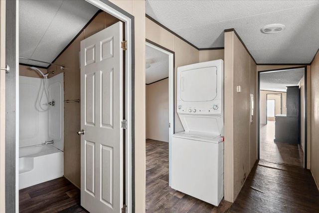 337 SW Front ST, Bartlett, TX 76511