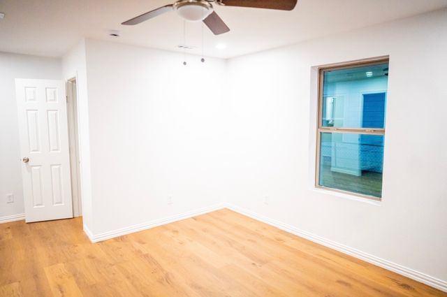 1220 E Bessie St, Fort Worth, TX 76104