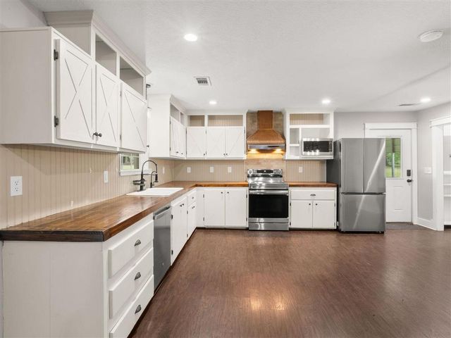 405 Dove Lane, Leesville, LA 71446