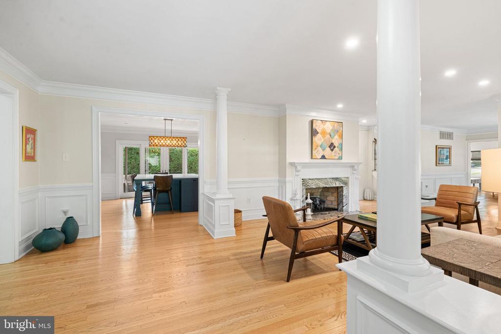 198 UPLAND WAY, Haddonfield, NJ 08033