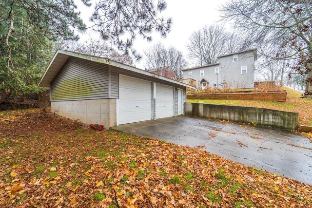 802 NINA AVENUE, Wausau, WI 54403