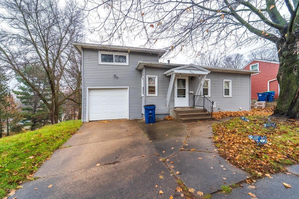 802 NINA AVENUE, Wausau, WI 54403