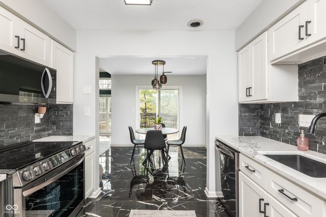 9506 Behner Lane, Indianapolis, IN 46250