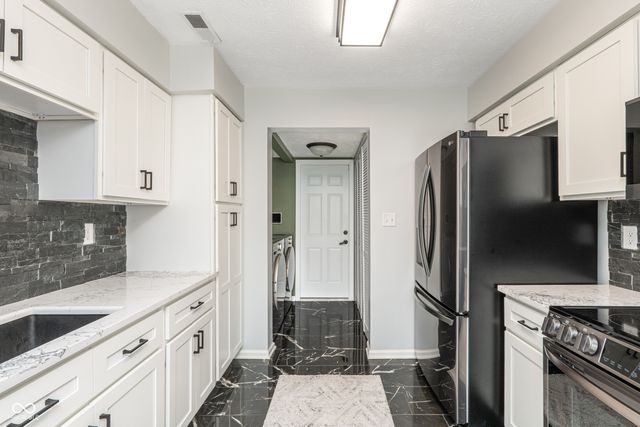 9506 Behner Lane, Indianapolis, IN 46250