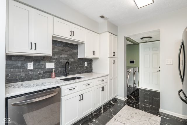 9506 Behner Lane, Indianapolis, IN 46250